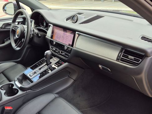 Certified 2026 Porsche Macan S AWD/4WD image 26