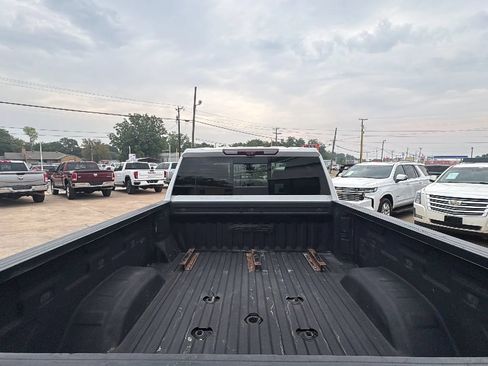 Used 2023 GMC Sierra 2500 AT4 w/ AT4 Premium Plus Package AWD/4WD image 7