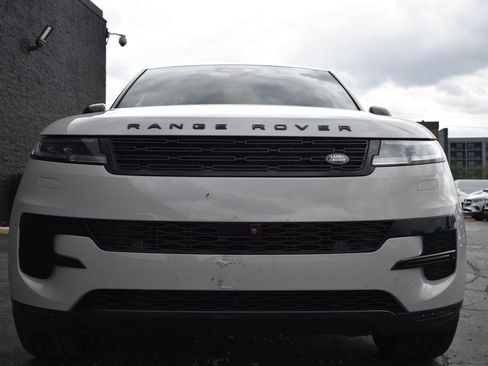 Used 2024 Land Rover Range Rover Sport SE AWD/4WD image 8
