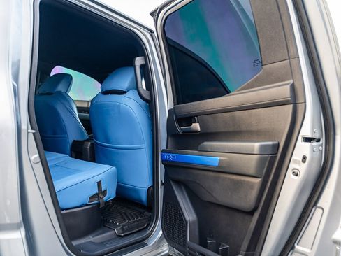 Used 2024 Toyota Tacoma TRD Sport image 18