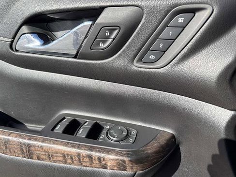 Used 2023 GMC Acadia Denali image 10