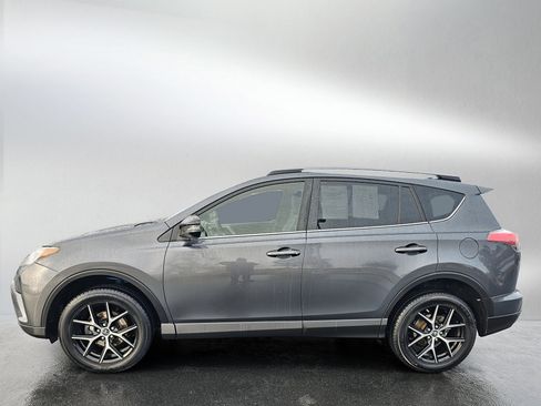 Used 2017 Toyota RAV4 SE w/ Power Extra Value Package AWD/4WD image 2