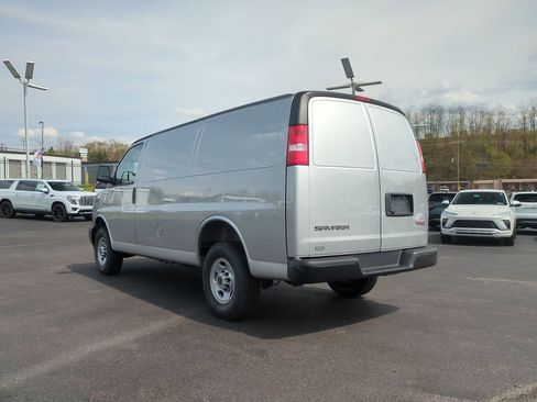 New 2026 GMC Savana 2500 RWD image 7
