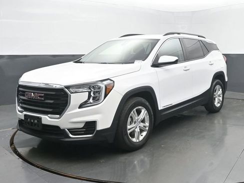 Used 2023 GMC Terrain SLE w/ Driver Convenience Package FWD image 1