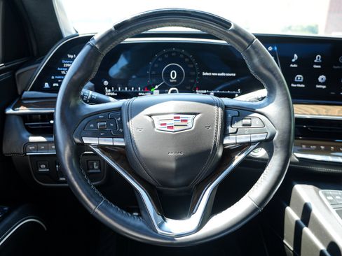 Used 2024 Cadillac Escalade ESV Sport Platinum w/ LPO, ONYX Package AWD/4WD image 14