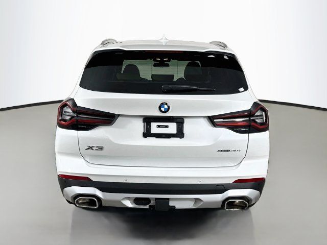 Used 2024 BMW X3 xDrive30i w/ Premium Package w/ZPA AWD/4WD image 6