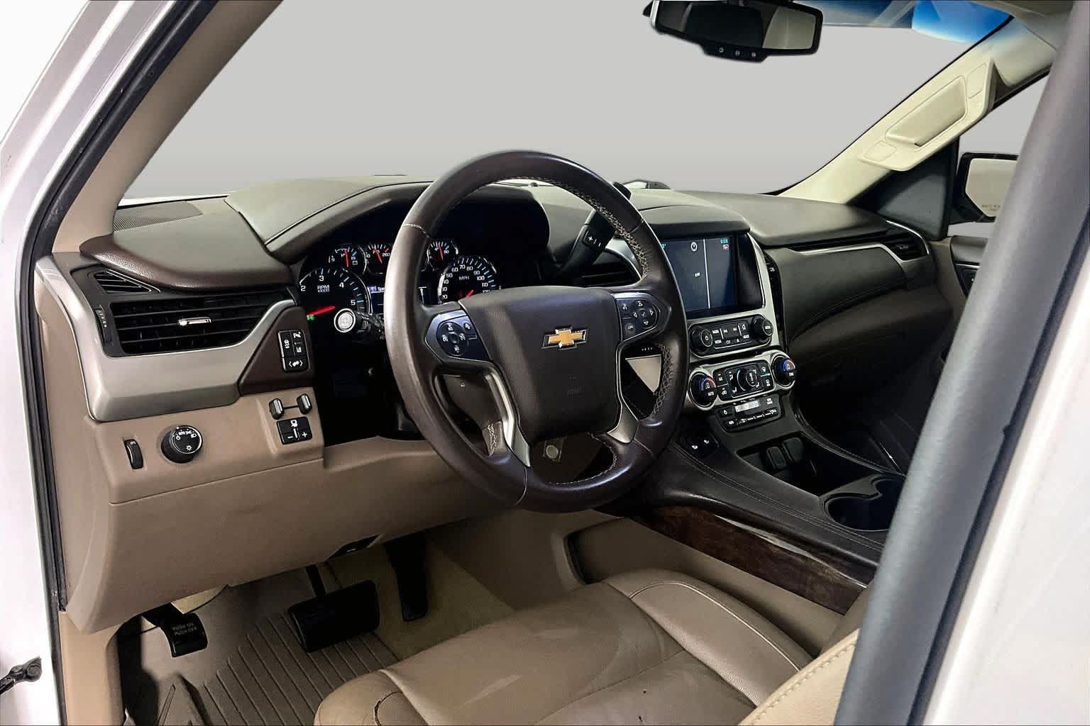Used 2015 Chevrolet Suburban LT w/ Texas Edition RWD image 16