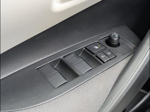 Used 2026 Toyota Corolla LE image 23