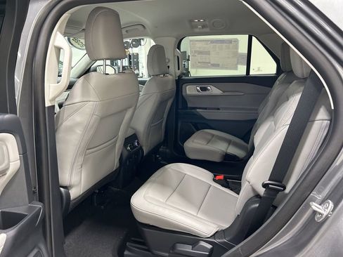 New 2026 Ford Explorer Active image 25