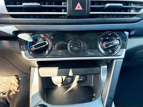 Used 2021 Kia Seltos S image 15