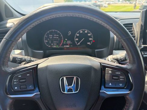 Used 2025 Honda Odyssey Sport-L image 15