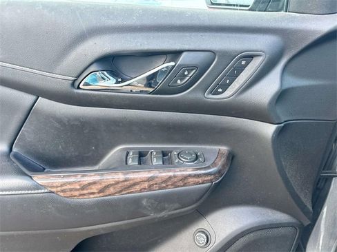 Used 2021 GMC Acadia Denali w/ Denali Technology Package image 26