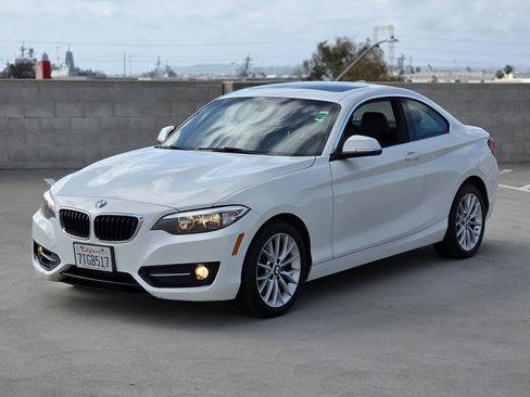 Used 2016 BMW 228i Coupe image 4