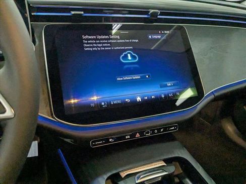 Used 2026 Mercedes-Benz E 350 Sedan image 11