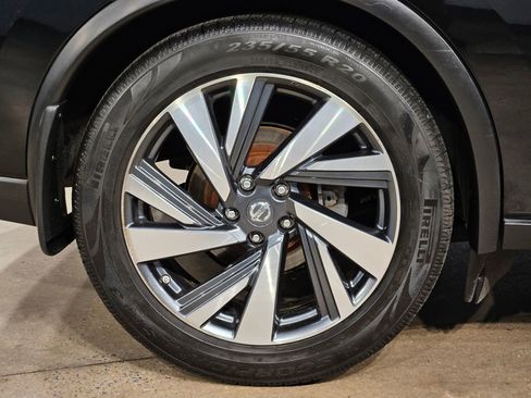 Used 2018 Nissan Murano Platinum image 17