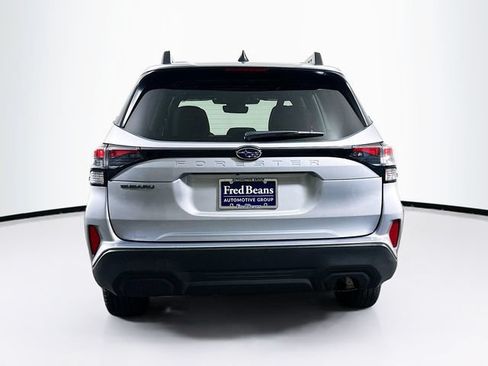 Certified 2025 Subaru Forester Premium w/ Convenience Package #1 AWD/4WD image 8