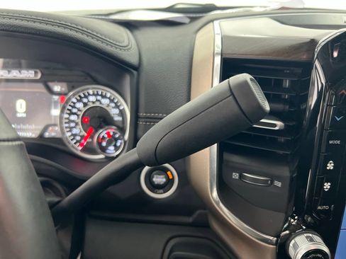Used 2024 RAM 2500 Laramie AWD/4WD image 16