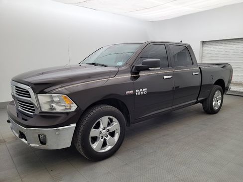 Used 2017 RAM 1500 Big Horn AWD/4WD image 2
