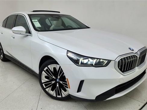 Used 2026 BMW 540i xDrive image 88