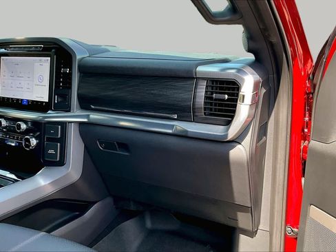 Used 2024 Ford F150 Lariat w/ FX4 Off-Road Package AWD/4WD image 19