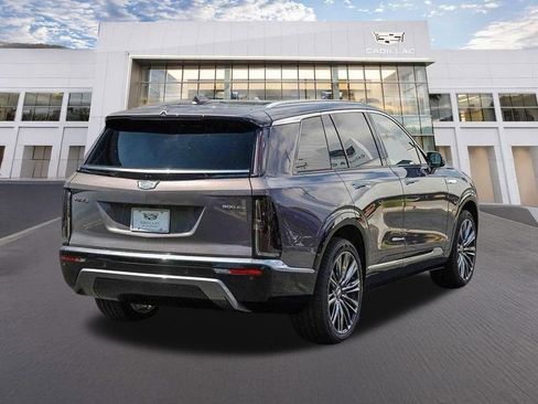 Used 2026 Cadillac Vistiq Premium Luxury AWD/4WD image 4