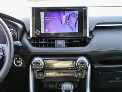 Used 2025 Toyota RAV4 XLE FWD image 3