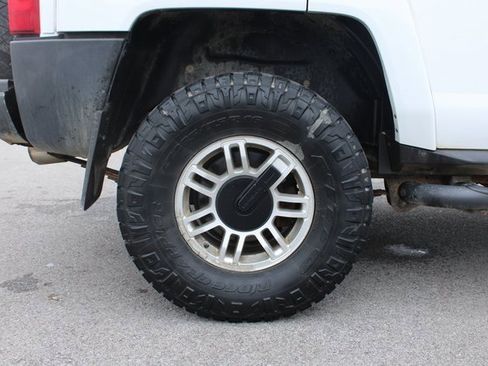 Used 2008 HUMMER H3 Luxury image 33