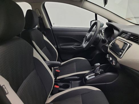 Used 2020 Nissan Versa SV FWD image 21