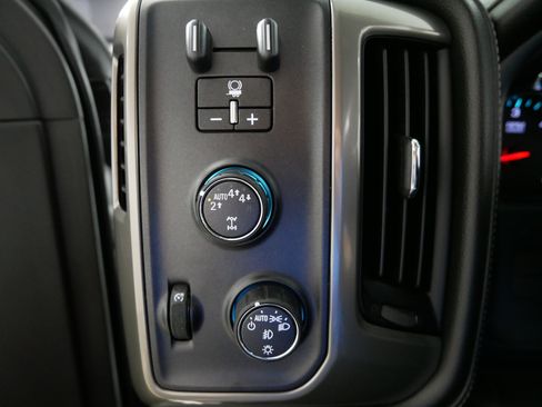 Used 2017 Chevrolet Silverado 1500 High Country AWD/4WD image 26