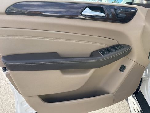 Used 2014 Mercedes-Benz ML 350 ML 350 w/ Premium 1 Package image 11