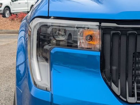 New 2026 Ford Maverick Lobo image 10