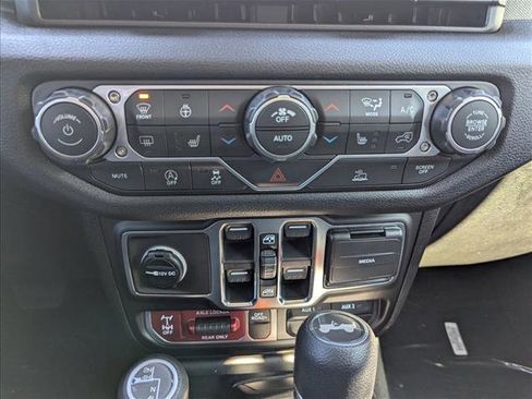 New 2026 Jeep Wrangler Willys AWD/4WD image 20