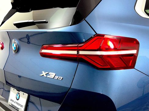 Certified 2025 BMW X3 xDrive30i w/ Convenience Package image 28
