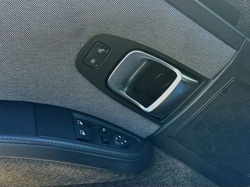 Used 2017 BMW i3 w/ Range Extender image 21