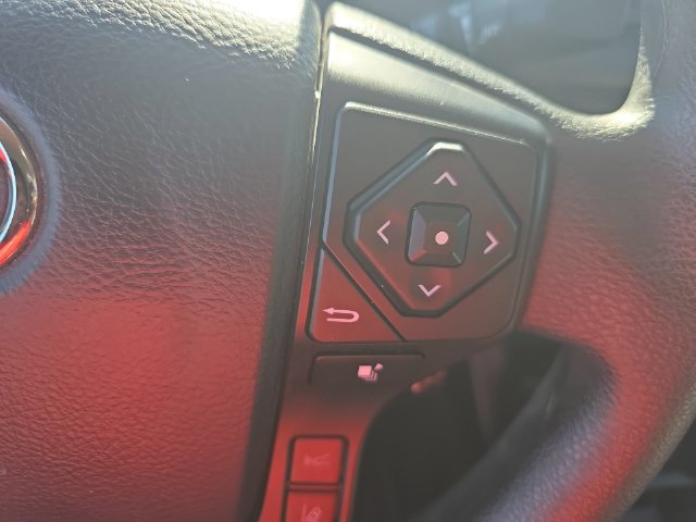 Used 2020 Toyota Tacoma SR w/ SR Convenience Package RWD image 18