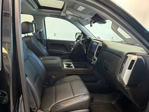 Used 2017 GMC Sierra 1500 SLT AWD/4WD image 38