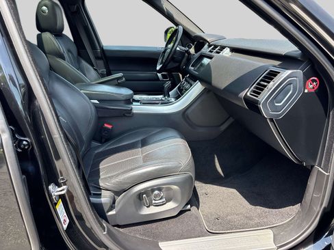 Used 2017 Land Rover Range Rover Sport HSE AWD/4WD image 18