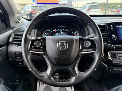 Used 2019 Honda Pilot Touring image 15
