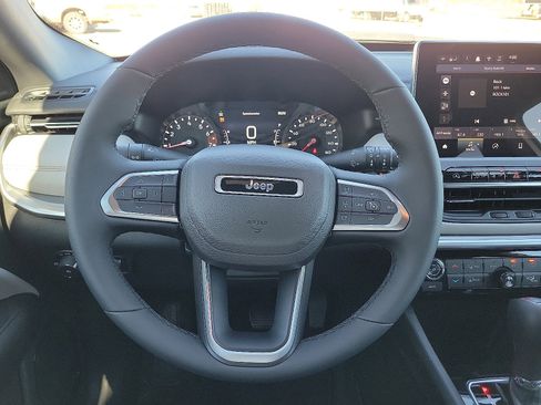 New 2026 Jeep Compass Limited image 12