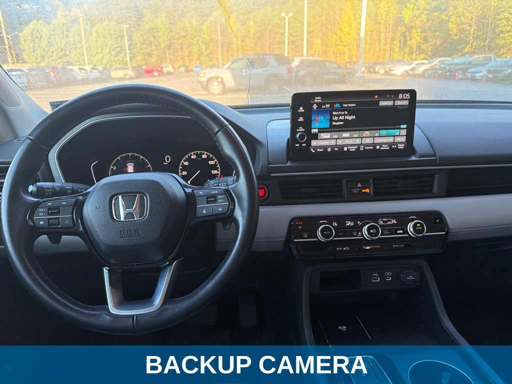Used 2025 Honda Pilot EX-L image 11