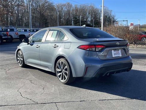 Used 2020 Toyota Corolla XSE image 3