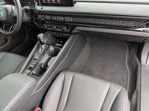 Certified 2025 Honda Accord EX-L image 21