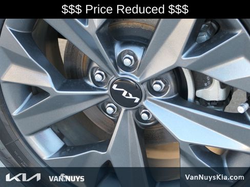 Used 2024 Kia Sportage SX Prestige image 9