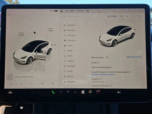 Used 2023 Tesla Model 3 Standard Range image 12
