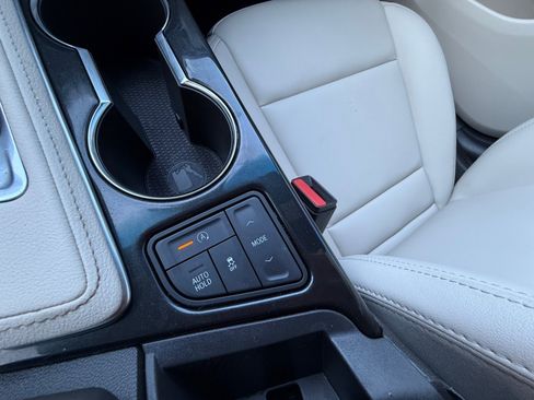 Used 2023 Cadillac CT4 Luxury w/ Cold Weather Package image 15