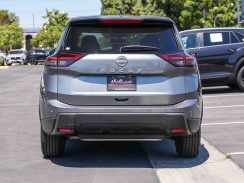 Used 2024 Nissan Rogue S FWD image 7