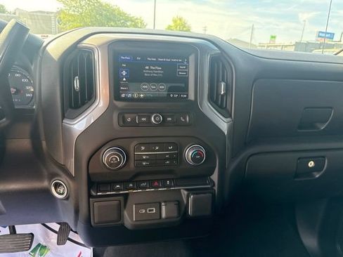 Used 2023 Chevrolet Silverado 1500 Custom AWD/4WD image 20