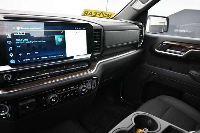 Used 2025 Chevrolet Silverado 1500 LT AWD/4WD image 22