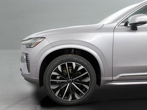 New 2026 Volvo XC90 B6 Plus w/ Protection Package Premier image 35