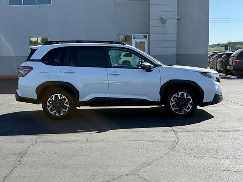 Used 2026 Subaru Forester Premium AWD/4WD image 2